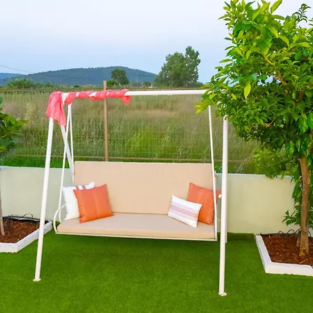 Island House * Psakoudia