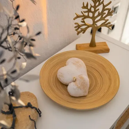 Island House * Psakoudia