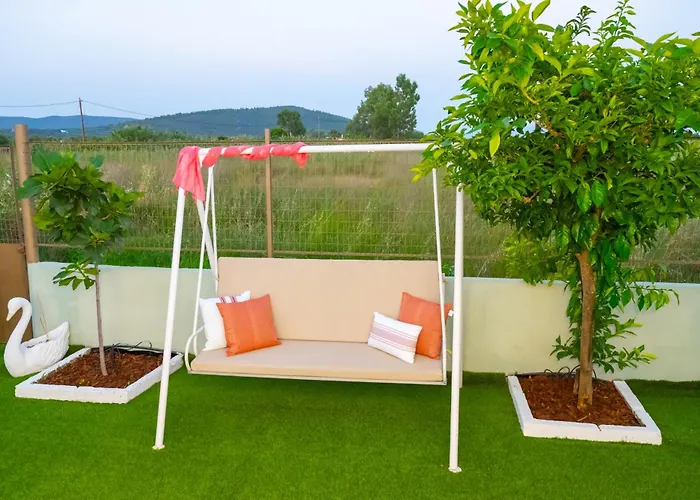 Island House * Psakoudia