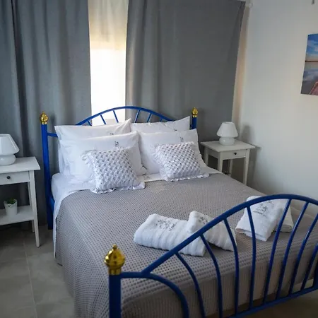 فيلة Island House *