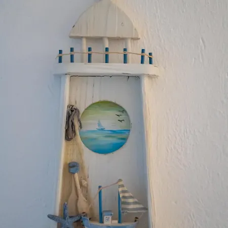 Island House فيلة